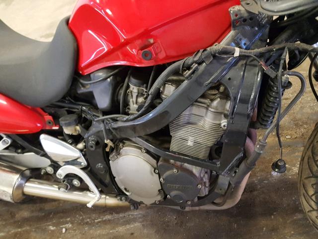 JS1GN79A552102811 - 2005 SUZUKI GSX600 F RED photo 7