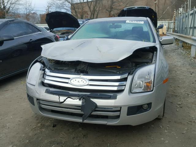 3FAHP01197R170394 - 2007 FORD FUSION SE SILVER photo 9