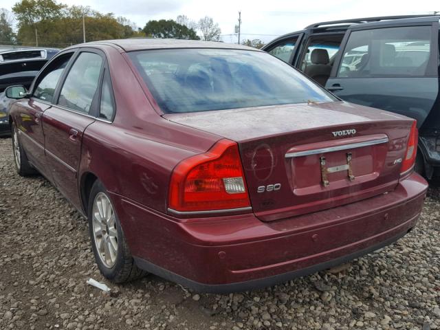 YV1TH592051395512 - 2005 VOLVO S80 2.5T RED photo 3