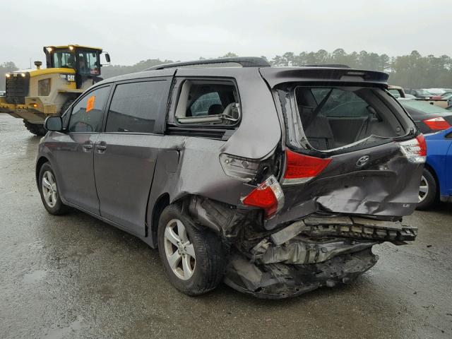 5TDKK3DC8BS049133 - 2011 TOYOTA SIENNA LE GRAY photo 3