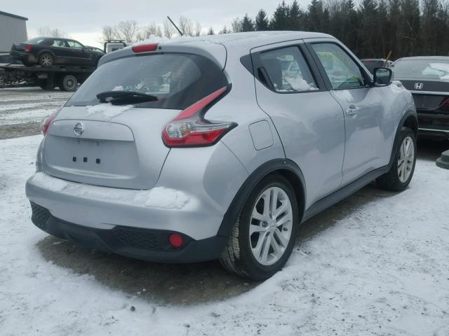 JN8AF5MR0HT705565 - 2017 NISSAN JUKE S GRAY photo 4