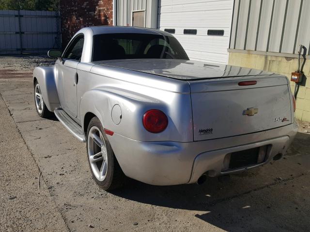 1GCES14H75B118712 - 2005 CHEVROLET SSR SILVER photo 3