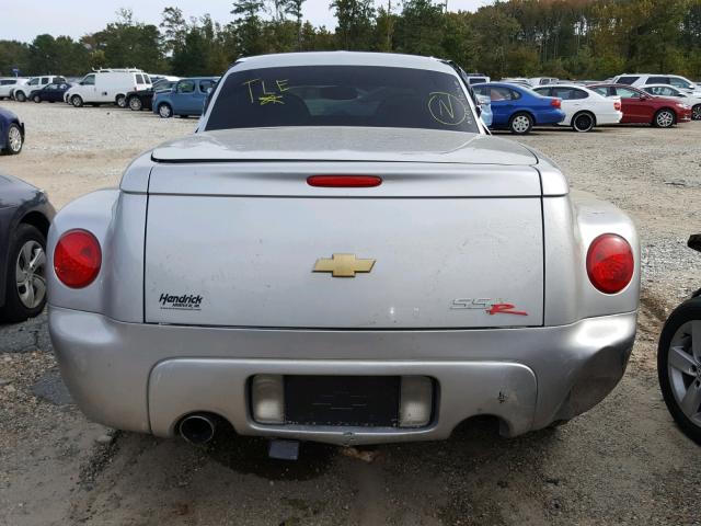 1GCES14H75B118712 - 2005 CHEVROLET SSR SILVER photo 6