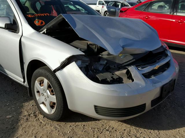 1G1AL55F477397177 - 2007 CHEVROLET COBALT LT SILVER photo 9