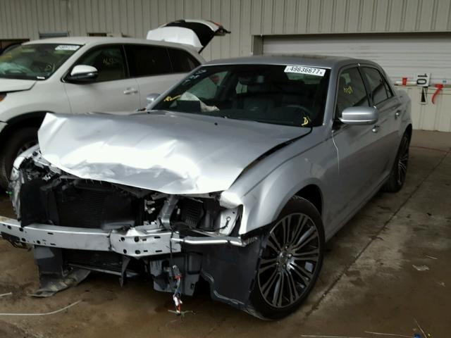 2C3CCABGXCH146589 - 2012 CHRYSLER 300 V6 SILVER photo 2