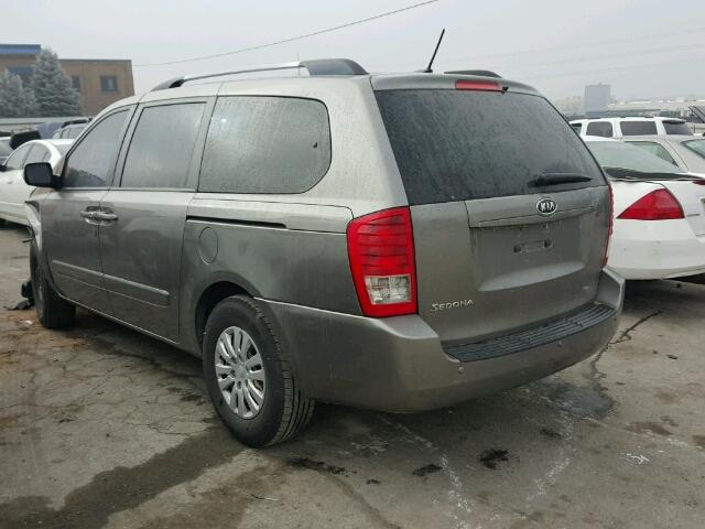 KNDMG4C70B6379983 - 2011 KIA SEDONA LX SILVER photo 3