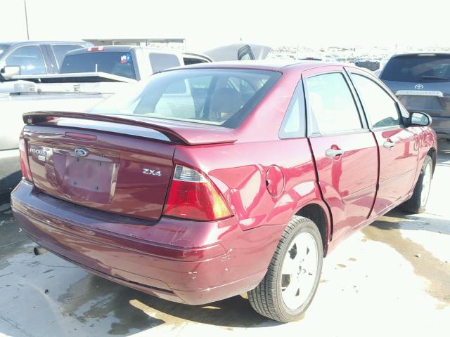 1FAHP34N76W245556 - 2006 FORD FOCUS ZX4 RED photo 4