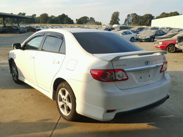 5YFBU4EE0CP004990 - 2012 TOYOTA COROLLA BA WHITE photo 3