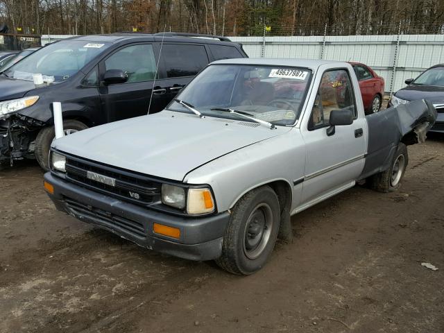 JT4VN82D9K0002483 - 1989 TOYOTA PICKUP 1/2 SILVER photo 2