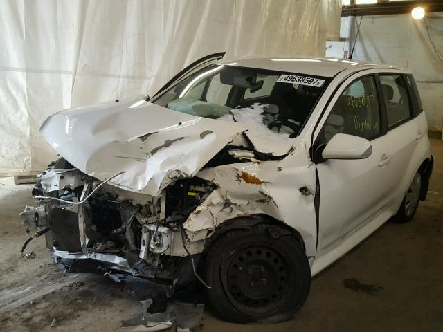 JTKKT604X65017883 - 2006 TOYOTA SCION XA WHITE photo 2