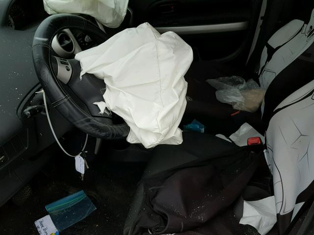 JTKKT604X65017883 - 2006 TOYOTA SCION XA WHITE photo 5