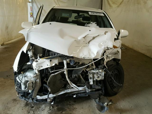 JTKKT604X65017883 - 2006 TOYOTA SCION XA WHITE photo 7