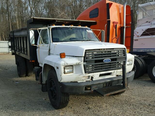 1FDNF60H2DVA07078 - 1983 FORD F600 WHITE photo 1