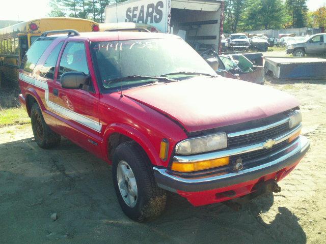 1GNCT18W4XK190362 - 1999 CHEVROLET BLAZER RED photo 1