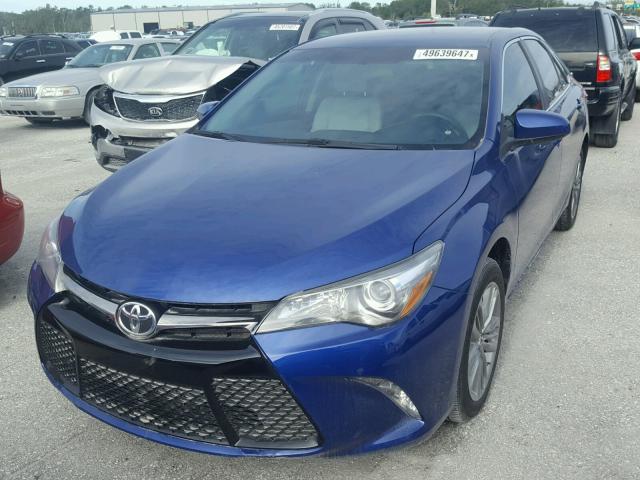 4T1BF1FK6GU507585 - 2016 TOYOTA CAMRY LE BLUE photo 2