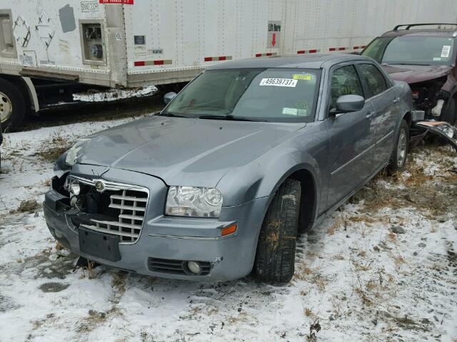 2C3KA53G66H539257 - 2006 CHRYSLER 300 TOURIN SILVER photo 2