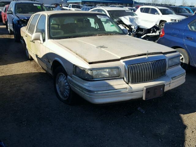 1LNLM83W9VY638316 - 1997 LINCOLN TOWN CAR C CREAM photo 1