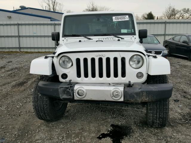 1C4BJWEG3FL752703 - 2015 JEEP WRANGLER U WHITE photo 9