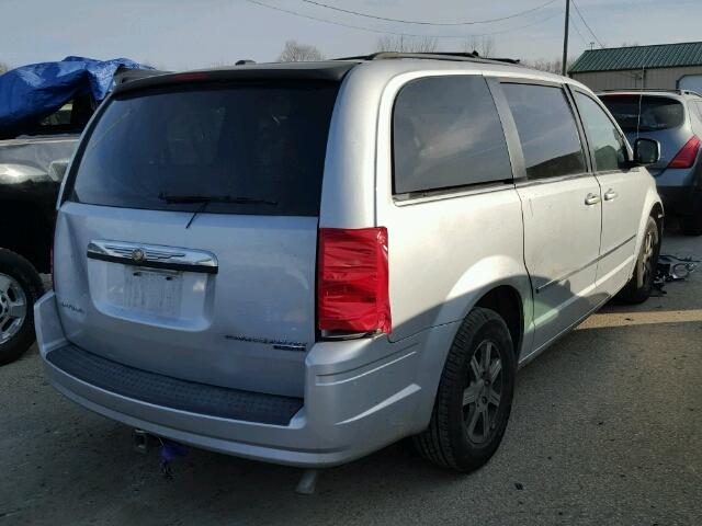 2A4RR5D14AR350729 - 2010 CHRYSLER TOWN & COU SILVER photo 4