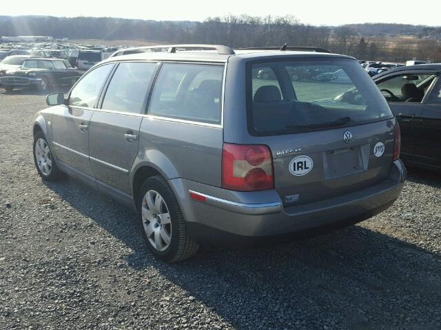 WVWYH63B92E001939 - 2002 VOLKSWAGEN PASSAT GLX 银色 照片 3