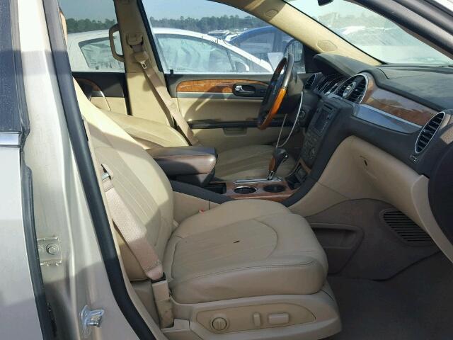 5GAKRCED6BJ335869 - 2011 BUICK ENCLAVE CX BEIGE photo 5