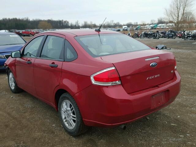 1FAHP3FN0AW130643 - 2010 FORD FOCUS SE RED photo 3