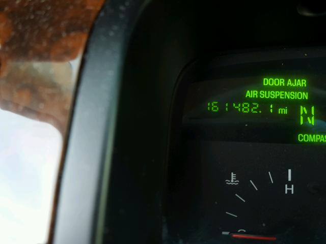 1LNHM82W6XY615957 - 1999 LINCOLN TOWN CAR S GOLD photo 8