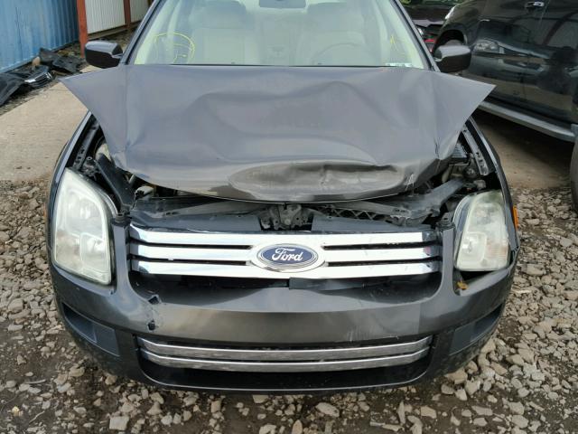 3FAHP07106R126113 - 2006 FORD FUSION SE GRAY photo 7