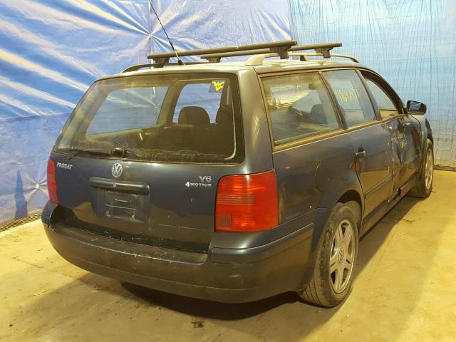 WVWWH23B2YE322472 - 2000 VOLKSWAGEN PASSAT GLX BLUE photo 4