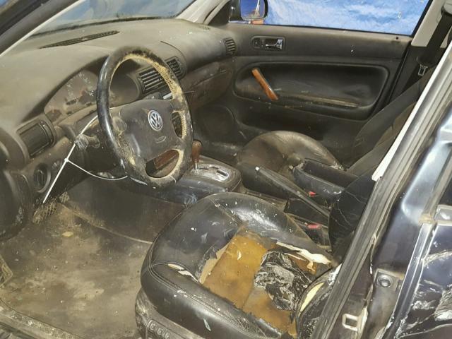 WVWWH23B2YE322472 - 2000 VOLKSWAGEN PASSAT GLX 蓝色 照片 5