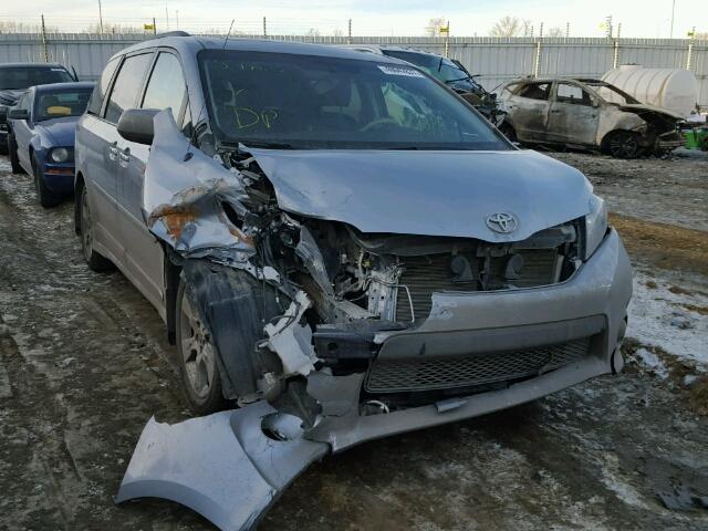 5TDXK3DC0DS355249 - 2013 TOYOTA SIENNA SPO SILVER photo 1