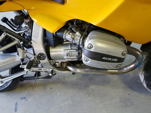 WB10432A3XZB50878 - 1999 BMW R1100 S YELLOW photo 7