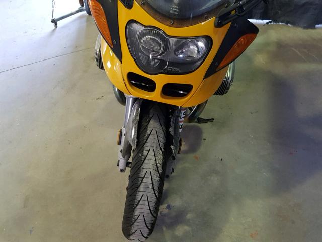 WB10432A3XZB50878 - 1999 BMW R1100 S YELLOW photo 9