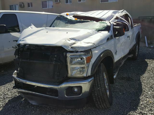 1FT7W2BTXFEA01474 - 2015 FORD F250 SUPER WHITE photo 2