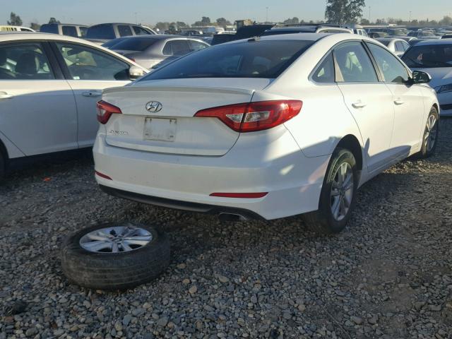 5NPE24AFXGH393447 - 2016 HYUNDAI SONATA SE WHITE photo 4