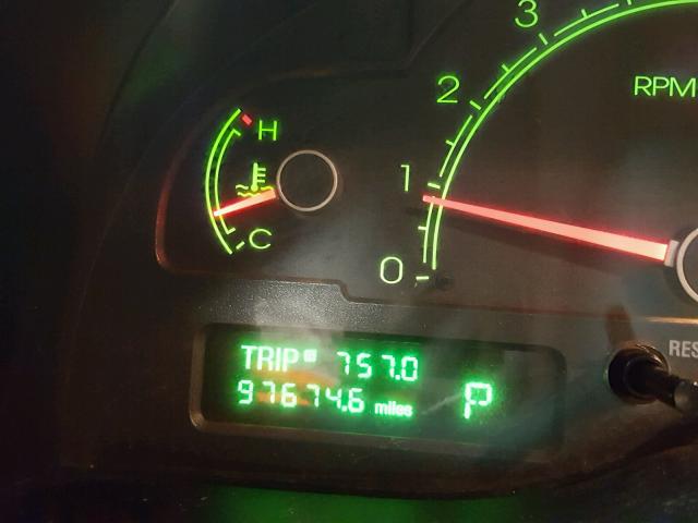 1LNHM87A64Y684124 - 2004 LINCOLN LS 红色 照片 8