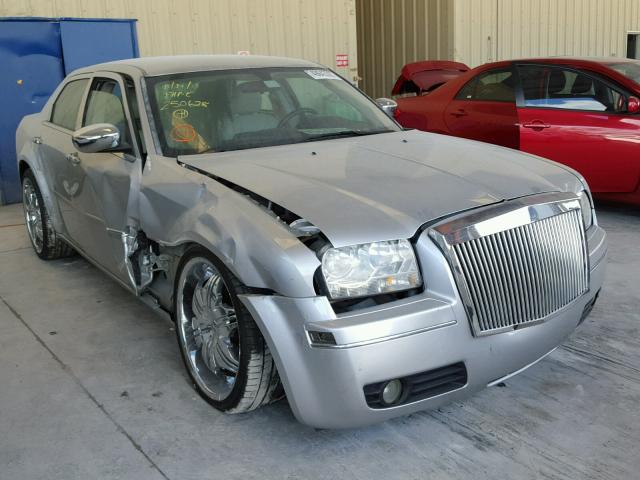 2C3KA53G96H313388 - 2006 CHRYSLER 300 TOURIN SILVER photo 1