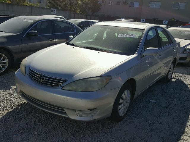 4T1BE32K16U743662 - 2006 TOYOTA CAMRY LE GRAY photo 2