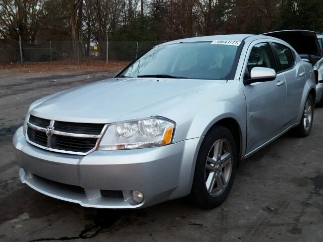 1B3CC5FB8AN121875 - 2010 DODGE AVENGER R/ SILVER photo 2