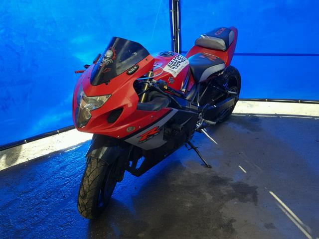 JS1GN7CA852115416 - 2005 SUZUKI GSX-R600 K RED photo 2