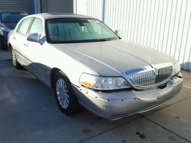 1LNHM82W83Y610138 - 2003 LINCOLN TOWN CAR S SILVER photo 1