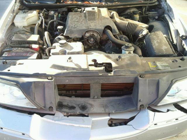 1LNHM82W83Y610138 - 2003 LINCOLN TOWN CAR S SILVER photo 7