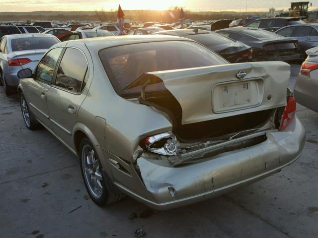 JN1CA31D7YT754684 - 2000 NISSAN MAXIMA GLE GOLD photo 3