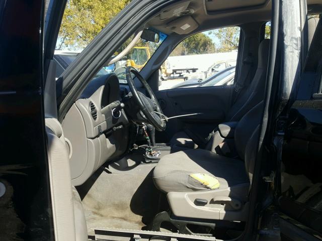 1J4GL38K64W159602 - 2004 JEEP LIBERTY RE BLACK photo 5