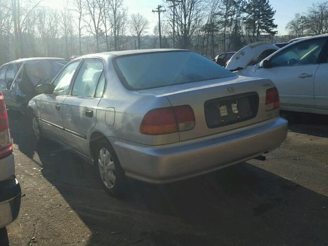 2HGEJ6671WH599250 - 1998 HONDA CIVIC LX SILVER photo 3