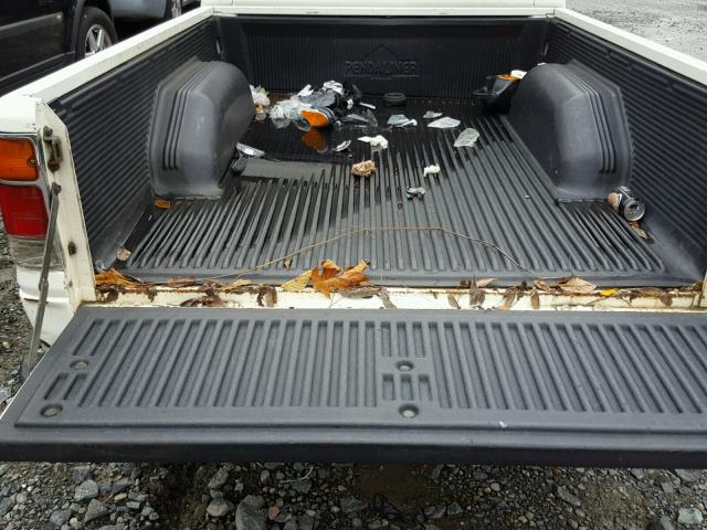 4S1CL11L2N4227573 - 1992 ISUZU CONVENTION WHITE photo 6