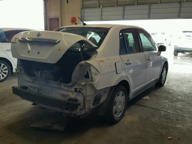 3N1BC11E08L447767 - 2008 NISSAN VERSA S WHITE photo 4