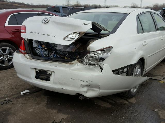 4T1BK36B77U252078 - 2007 TOYOTA AVALON XL WHITE photo 9