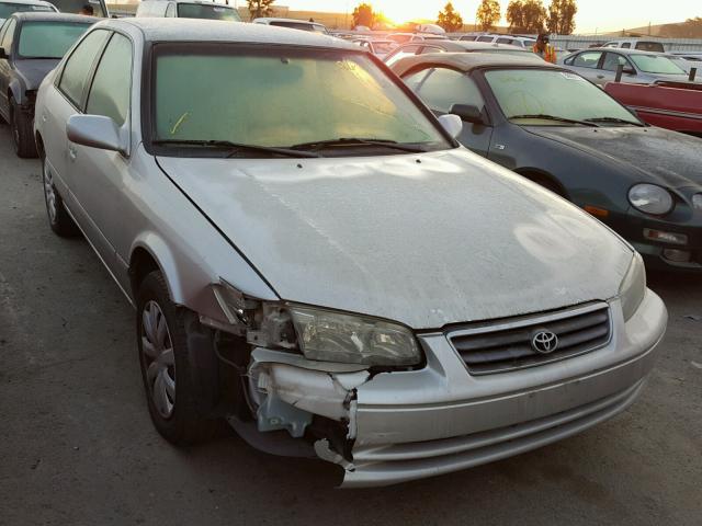 4T1BG22K41U101644 - 2001 TOYOTA CAMRY CE SILVER photo 1