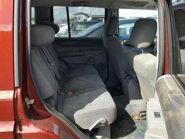1J8HG48K17C611927 - 2007 JEEP COMMANDER RED photo 6